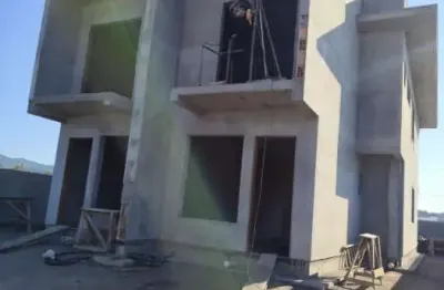 Casa com 3 quartos à venda na João Harold Bertelli, 99, Sertão do Maruim, São José