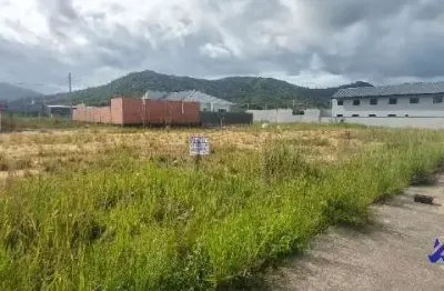Terreno à venda na Rua Francisco Ignácio do Nascimento, 99, Forquilhas, São José