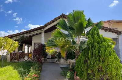 Casa rústica com estilo anos 90 para vender na coroa do meio
