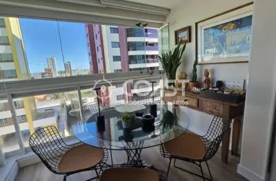 Alugo apartamento no clube atalaia – 2 suítes, lazer e localização premium!