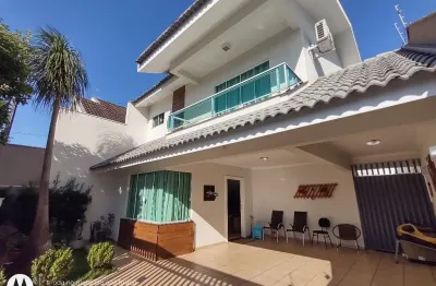 Casa com 4 quartos à venda na Rua Chihiro Nakatani, 265, Jardim Imperial, Maringá