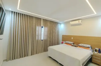 Casa com 4 quartos à venda na Rua Doutor Ewert Eugênio de A. Nogueira, 88, Vila Esperança, Maringá