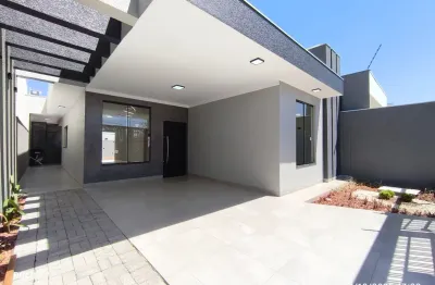 Residência nova no jardim oriental de maringá, pr com piscina