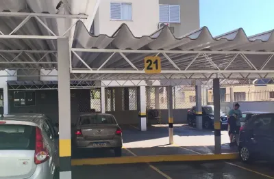 Apartamento desocupado à venda em maringá com 3 dormitórios, sol da manhã.