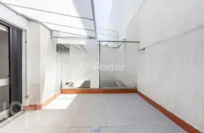Apartamento garden 2 dormitórios com vaga de garagem no bairro petrópolis.