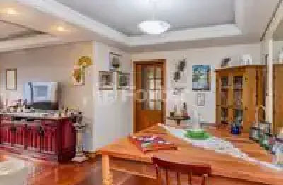Vende-se: excelente apartamento de 3 quartos com suíte e vaga  no bairro rio branco, porto alegre, rs