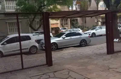 Loja à venda na rua félix da cunha, bairro  floresta -  porto alegre