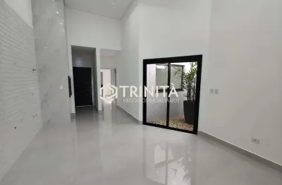 Casa com suíte, 2 quartos e 2 vagas paralelas | jardim cassol