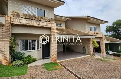 Sobrado com 1 suíte e 2 quartos | 2 vagas de garagem no country