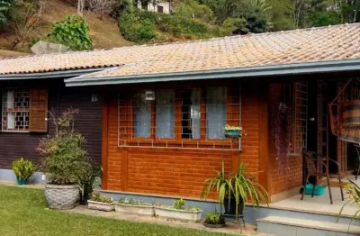 Casa com 3 quartos à venda no Albuquerque, Teresópolis 