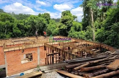 Casas em Construções Acabamentos para venda em Mairiporã no bairro Sausalito