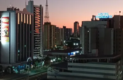 Apartamento na av do cpa. atrás do mec donald. centro.