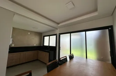 Lindo sobrado em excelente localização bairro bem viver região que mais valoriza em uberlandia