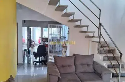 Sobrado à venda com 5 dormitórios e 3 banheiros no bairro jardim das oliveiras no itaim paulista-sp