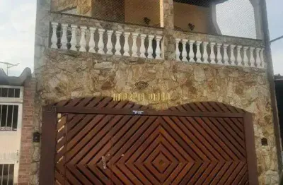 Sobrado á venda com 2 dormitorios, sendo 2 suítes, hidromassagem e área gourmet na vila urupês - suzano -sp