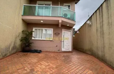 Sobrado à venda com 3 dormitórios, sendo 2 suítes no bairro sitio paredão em ferraz de vasconcelos -sp