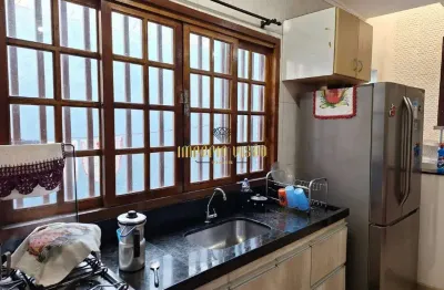 Sobrado à venda com 3 dormitórios, sendo 1 suíte, escritório e churrasqueira no bairro jardim quaresmeira ii - suzano-sp