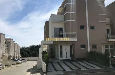Sobrado à venda com 3 dormitórios, sendo 1 suíte e churrasqueira no condomínio recanto das araucárias - suzano-sp