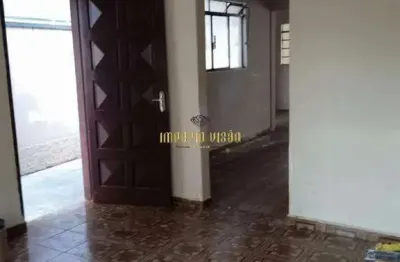 Casa à venda com 3 dormitórios e edícula no bairro vila amorim - suzano-sp