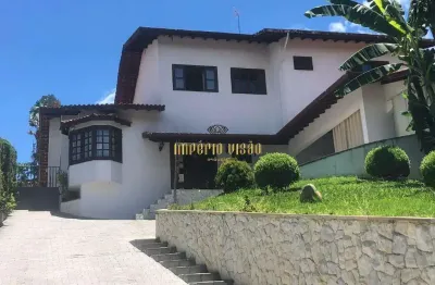 Sobrado à venda com 3 suítes, sendo 1 com closet, escritório, churrasqueira e piscina no condomínio arujazinho l, ll ,lll - arujá - sp