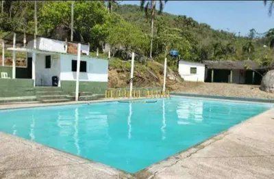 Chácara ampla com piscinas, churrasqueiras e 3 lagos de pesca no bairro chácara sete cruzes - suzano - sp