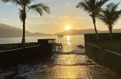 Casa pé na areia com pier particular à venda - estufa ii - ubatuba - sp