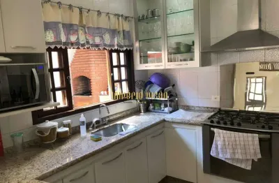 Sobrado com 3 quartos e área gourmet com churrasqueira à venda no bairro jardim modelo - suzano - sp.