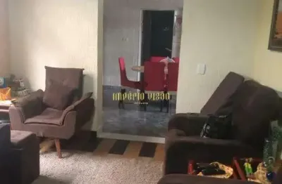 Casa grande à venda com ótima localização para área comercial na vila amorim - suzano-sp