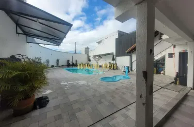 Sobrado à venda de 3 dormitórios no jardim quaresmeira em suzano - sp