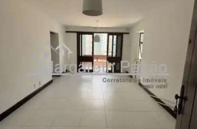 Apartamento 3 quartos espaçoso com dependência na barra.