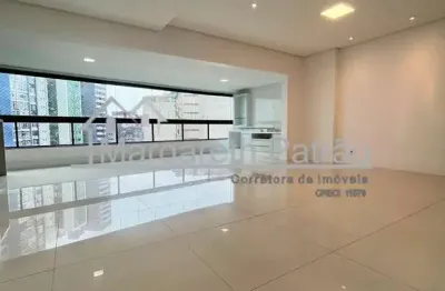 Apartamento de luxo com 4 suítes no corredor da vitória, na mansão torre barcelona.