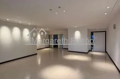 Apartamento de alto padrão com 4 suítes no rio vermelho.
