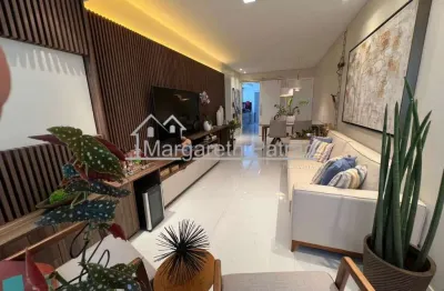 Apartamento decorado no costa azul, 3 quartos transformados em 2, com suíte master e closet, amplo e sofisticado.