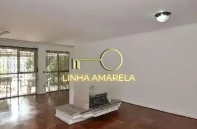 Casa à venda na vila inah com 300m², piscina e 04 quartos
