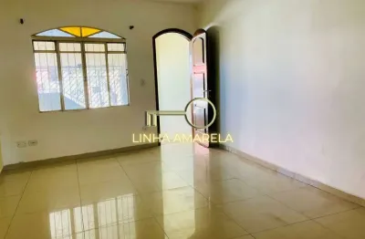 Sobrado à venda: conforto, amplitude e estilo, com 2 quartos e churrasqueira.