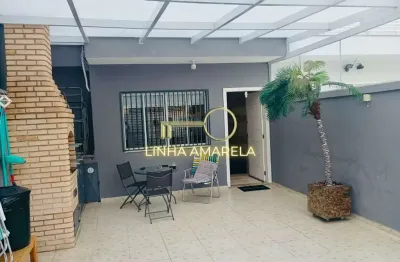 Casa à venda com 2 suítes, próximo ao metrô vila sônia (linha amarela).