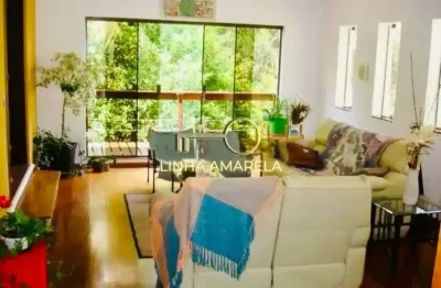 Ampla casa com área de lazer completa no parque dos príncipes.