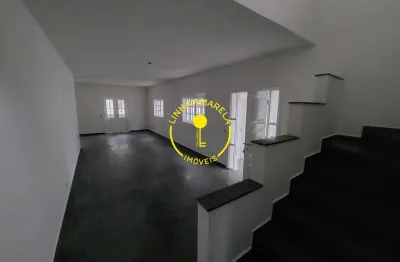 Sobrado no Caxingui com 4 Quartos e 2 banheiros à Venda,160 m² por R$ 1.500.000,00