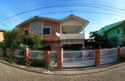 Casa para venda em florianópolis, são joão do rio vermelho, 4 dormitórios, 1 suíte, 4 banheiros, 2 vagas