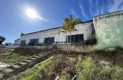Galpão para venda em florianópolis, são joão do rio vermelho, 2 banheiros