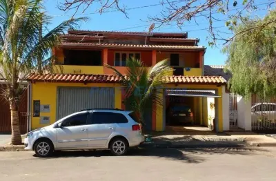 Casa com 6 quartos à venda na rua joão vansan, 480, são josé ii, paulínia, 200 m2 por r$ 720.000