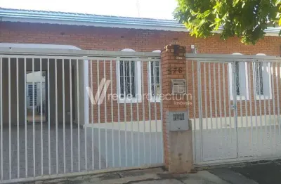 Casa com 3 quartos à venda na rua josé dobner, 576, jardim santa lúcia, campinas, 231 m2 por r$ 670.000