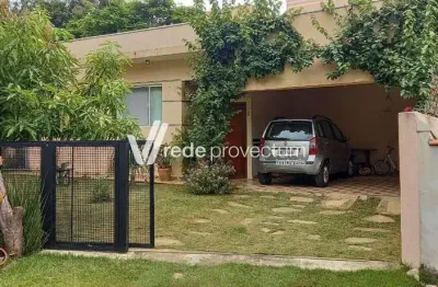 Casa em condomínio fechado com 2 quartos à venda na avenida vice-prefeito anésio capovilla, 688, condomínio tabatinga, valinhos, 200 m2 por r$ 850.000
