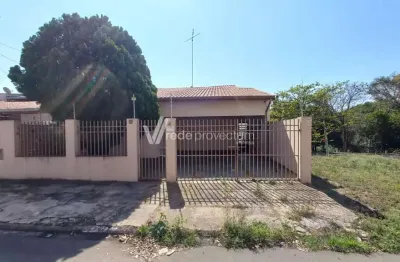 Casa com 3 quartos à venda na Rua Mauro Padovani, 4, Parque Via Norte, Campinas, 194 m2 por R$ 590.000