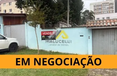 Casa com 4 quartos à venda na Rua Paranaguá, 1069, Água Verde, Curitiba