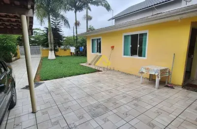 Casa com 2 quartos à venda na Avenida Dos Guarás, 740, Piçarras, Guaratuba