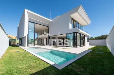 Casa em condomínio fechado com 5 quartos à venda na Rua Cn17, 00, Parque Cidade, Goiânia