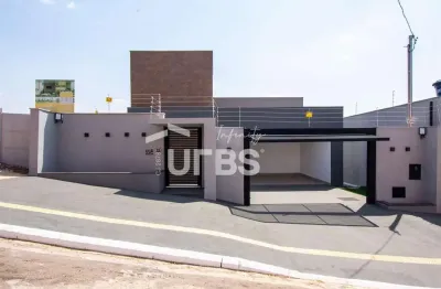 Casa com 4 quartos à venda na Rua Humberto de Campos, Jardim Vitória, Goiânia