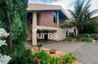 Casa em condomínio fechado com 4 quartos à venda na Rua dos Ipês, Jardins Valência, Goiânia