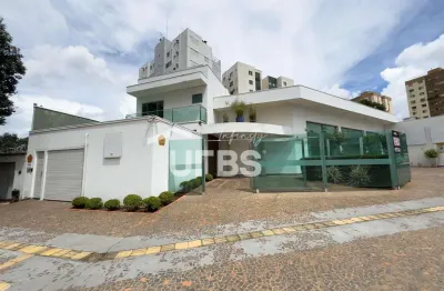 Casa com 3 quartos à venda na Rua 1030, Setor Pedro Ludovico, Goiânia